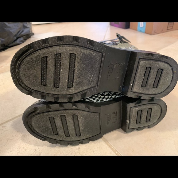 Rain Boots size “6” - Picture 3 of 3